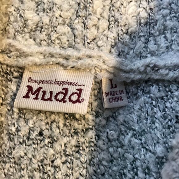 🔹Gray Cropped Cowl Neck Sweater Junior’s Large - Picture 2 of 3